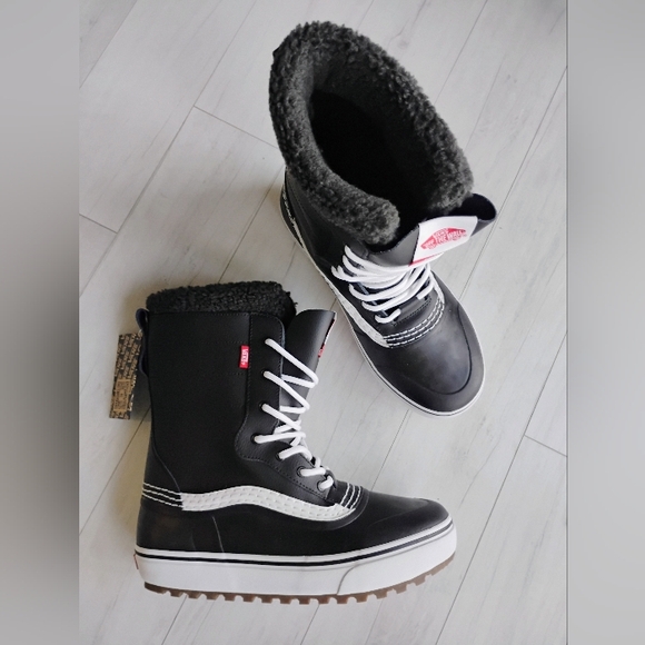 VANS NEW Standard Snow MTE Boots - Picture 3 of 15